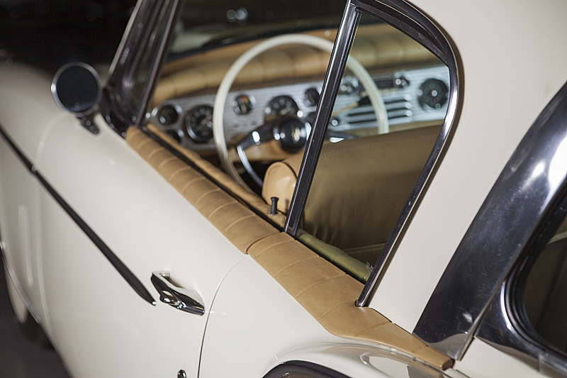 Packard Hawk