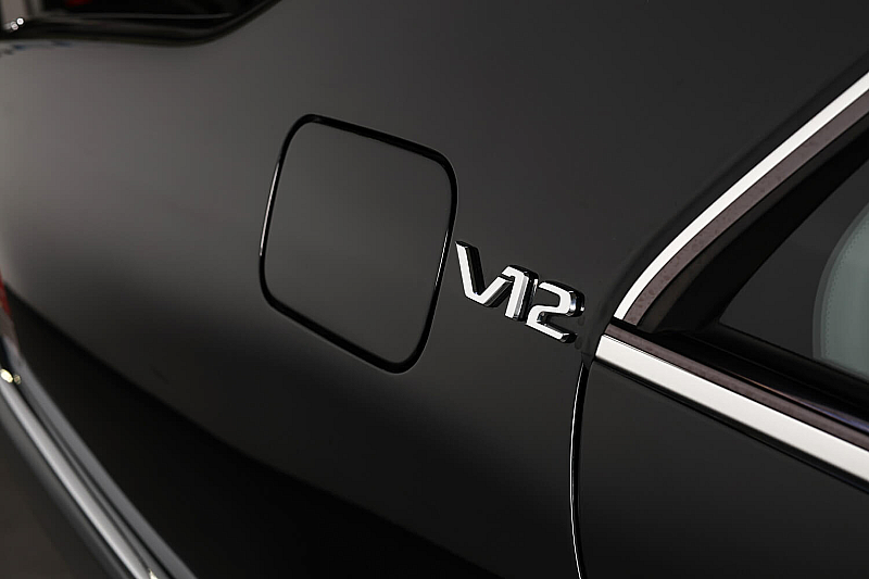 Mercedes-Benz 600SEL W140