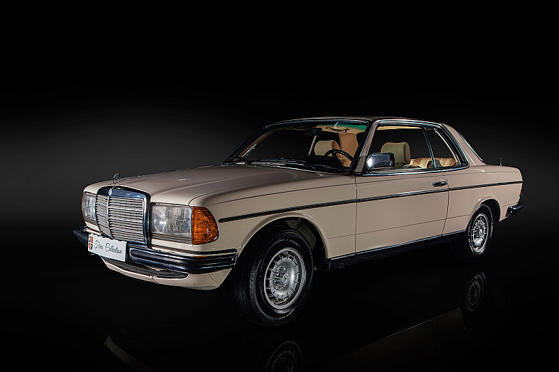 Mercedes-Benz 230 CE Coupe