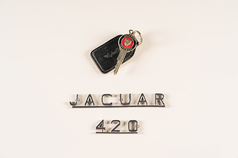 Jaguar 420