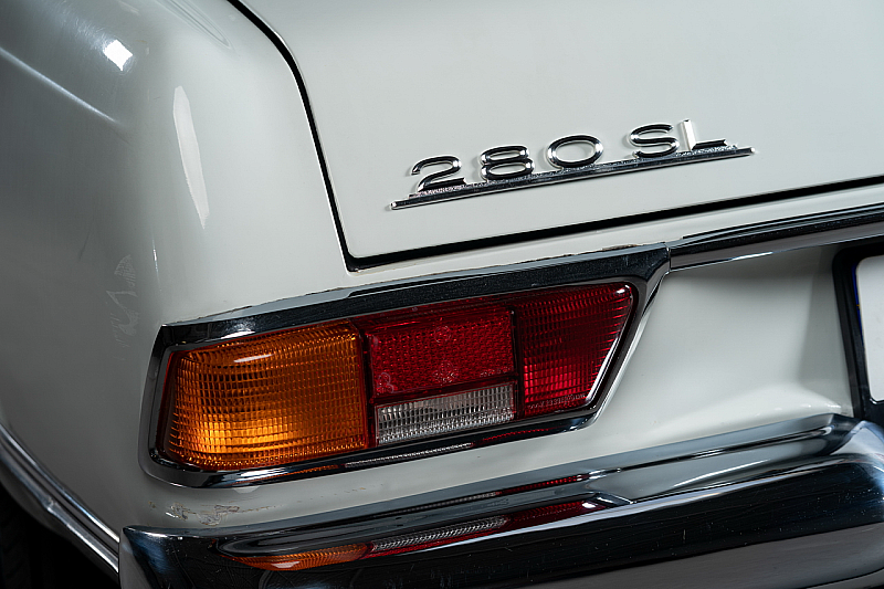 Mercedes-Benz Pagoda SL 280