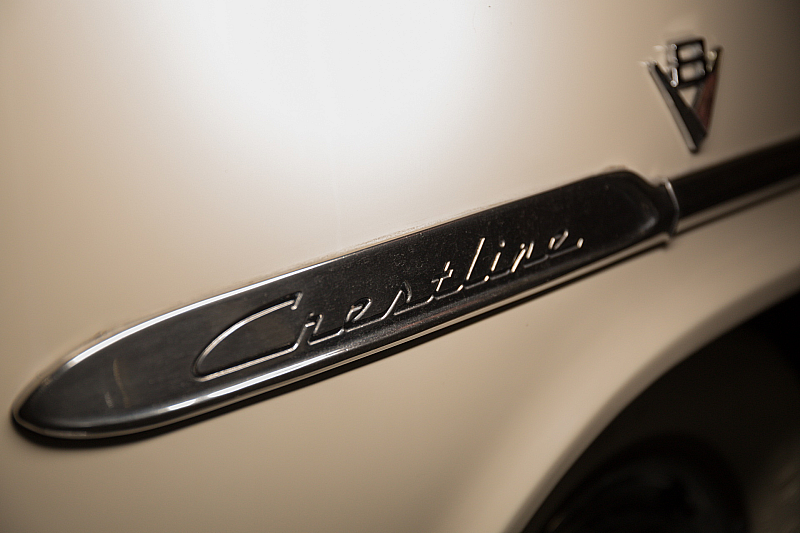 Ford Crestline Sunliner