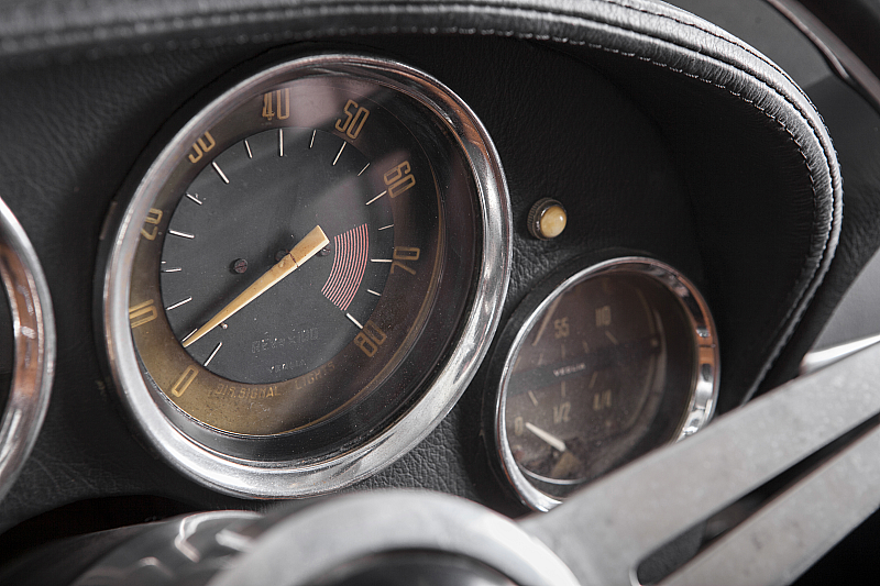 Alfa Romeo 2600 Spider  by Touring