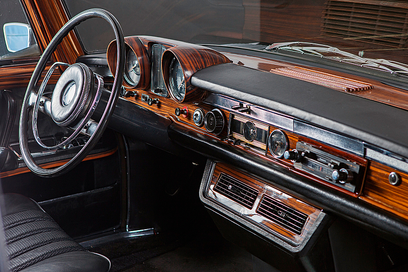 Mercedes-Benz 600 Limousine