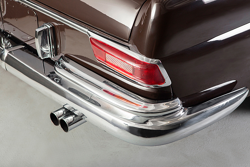 Mercedes-Benz MB 220 SE