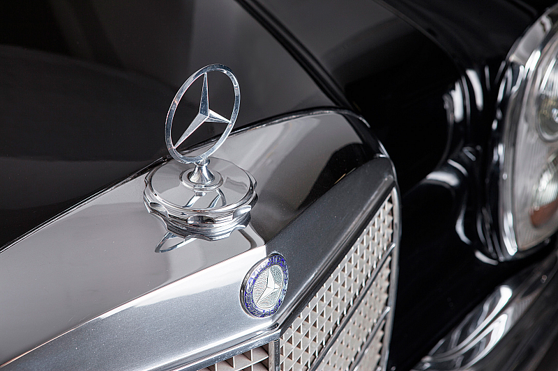 Mercedes-Benz 600 Limousine