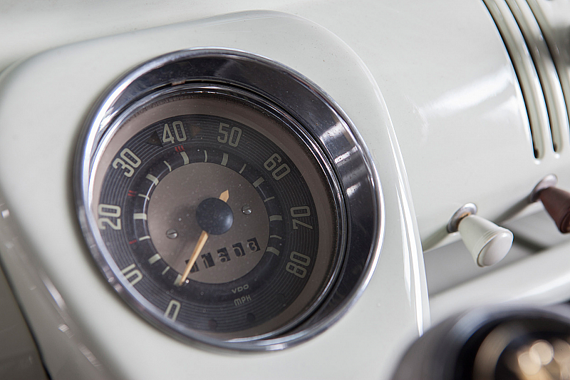 Volkswagen T1 Samba 21 Window